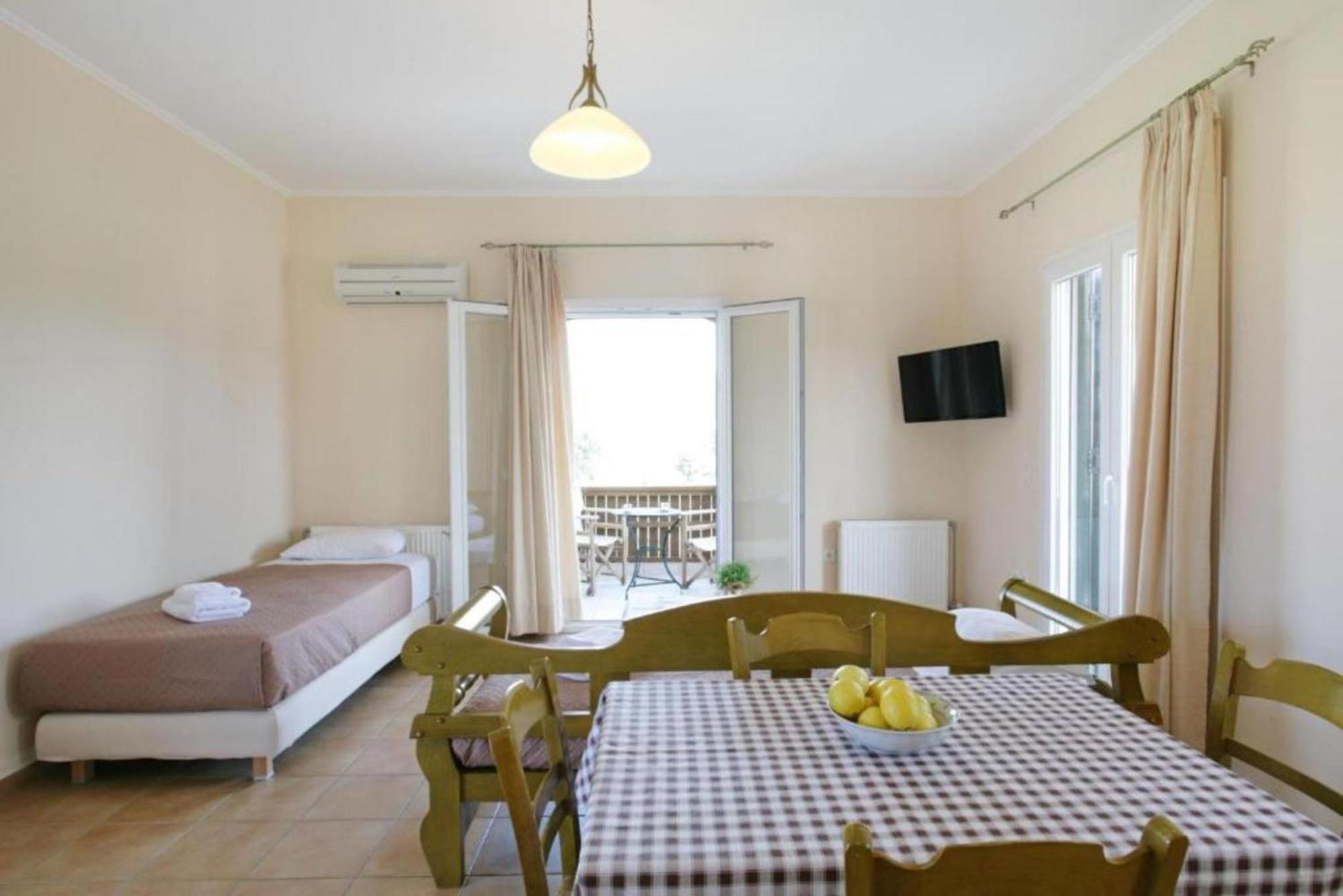 Porto Nirikos - Private Parking Apartment *