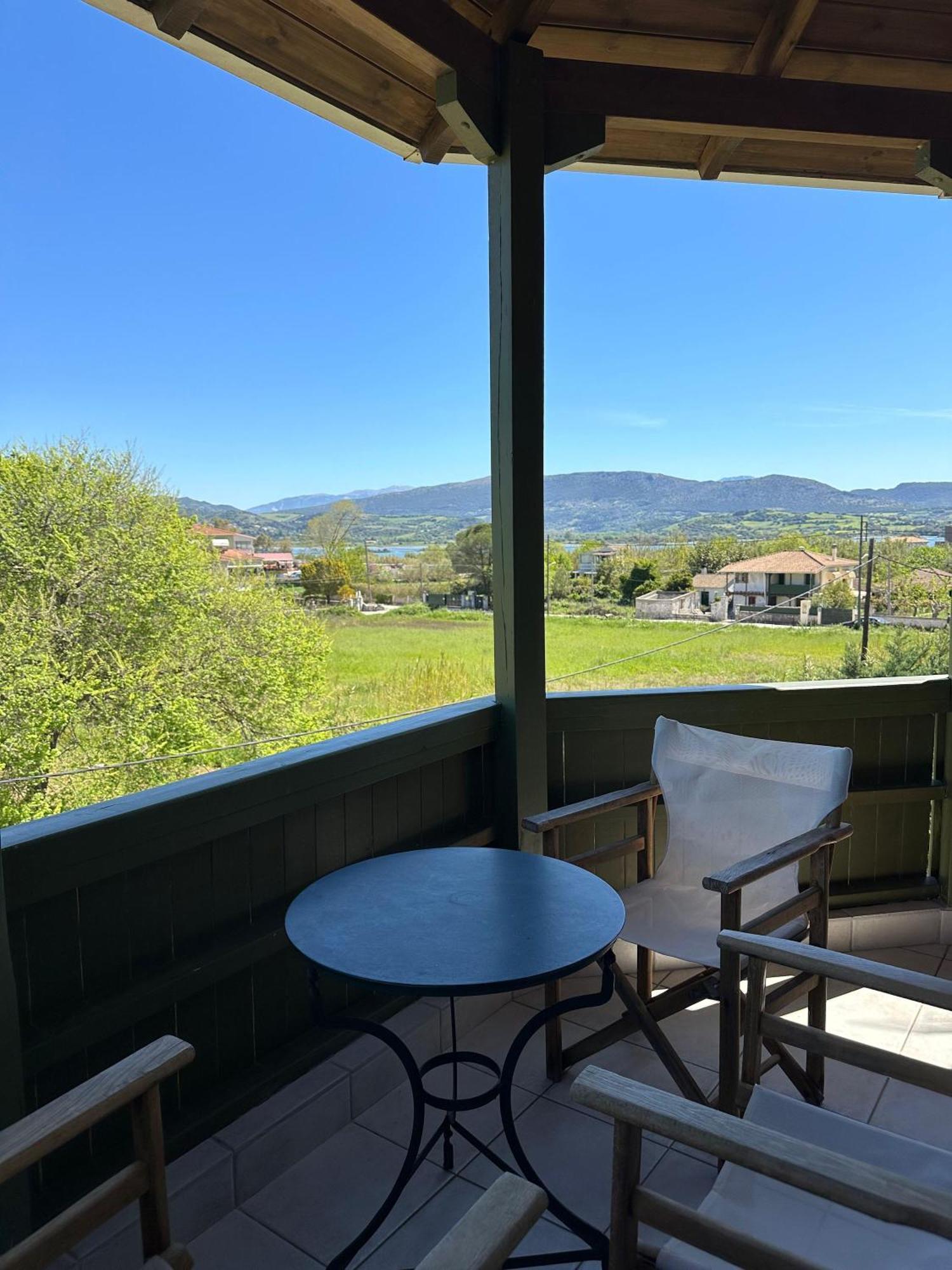Porto Nirikos - Private Parking Apartment