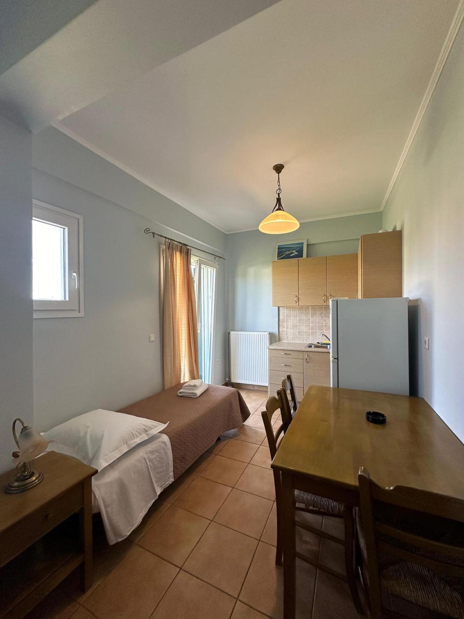 Porto Nirikos - Private Parking * Lefkada City