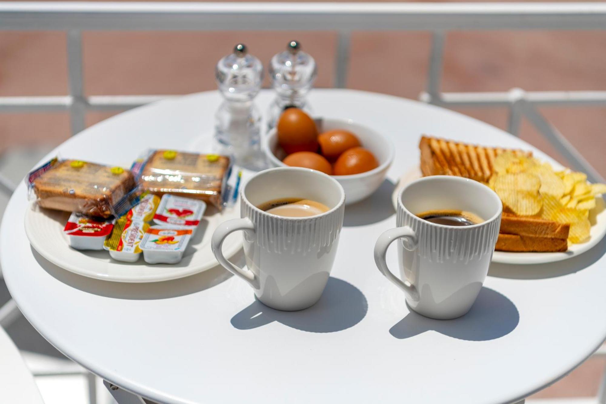 Hotel Kamelo 2*