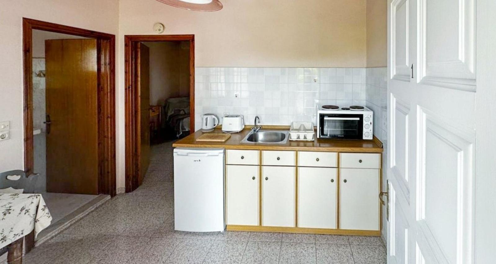 Chrysanthy Apartment