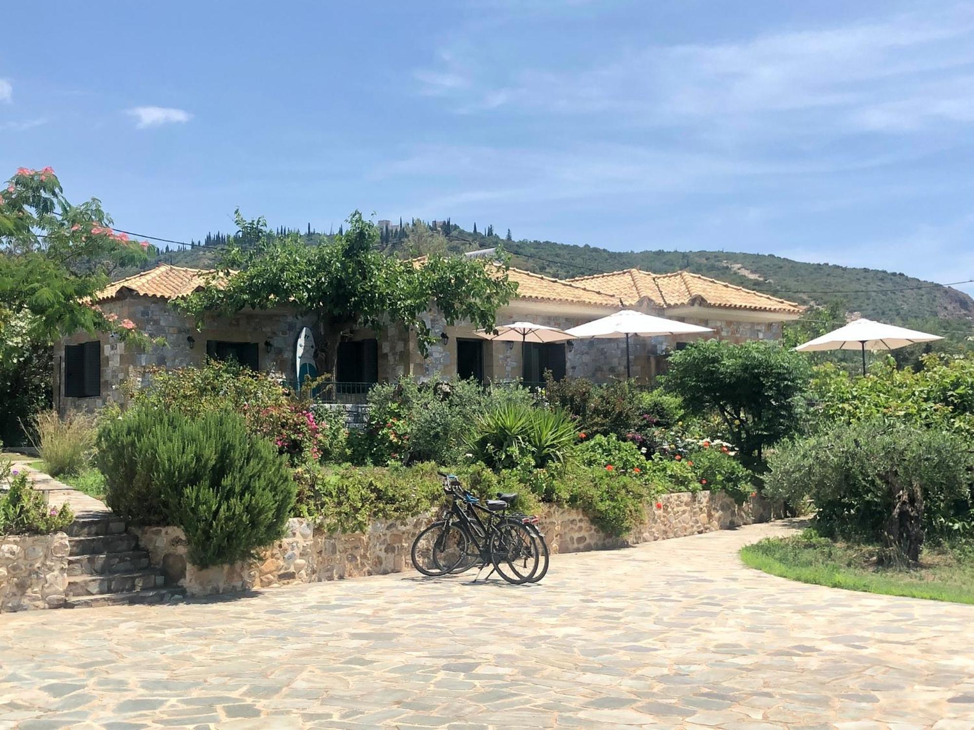Pefnos