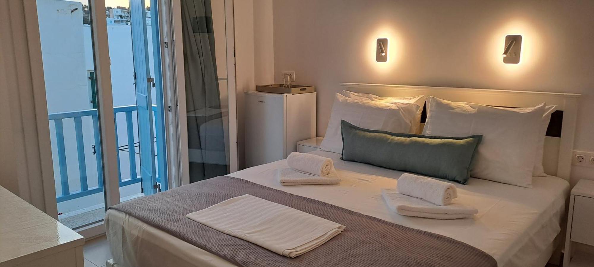Dinas Apartment Piso Livadi