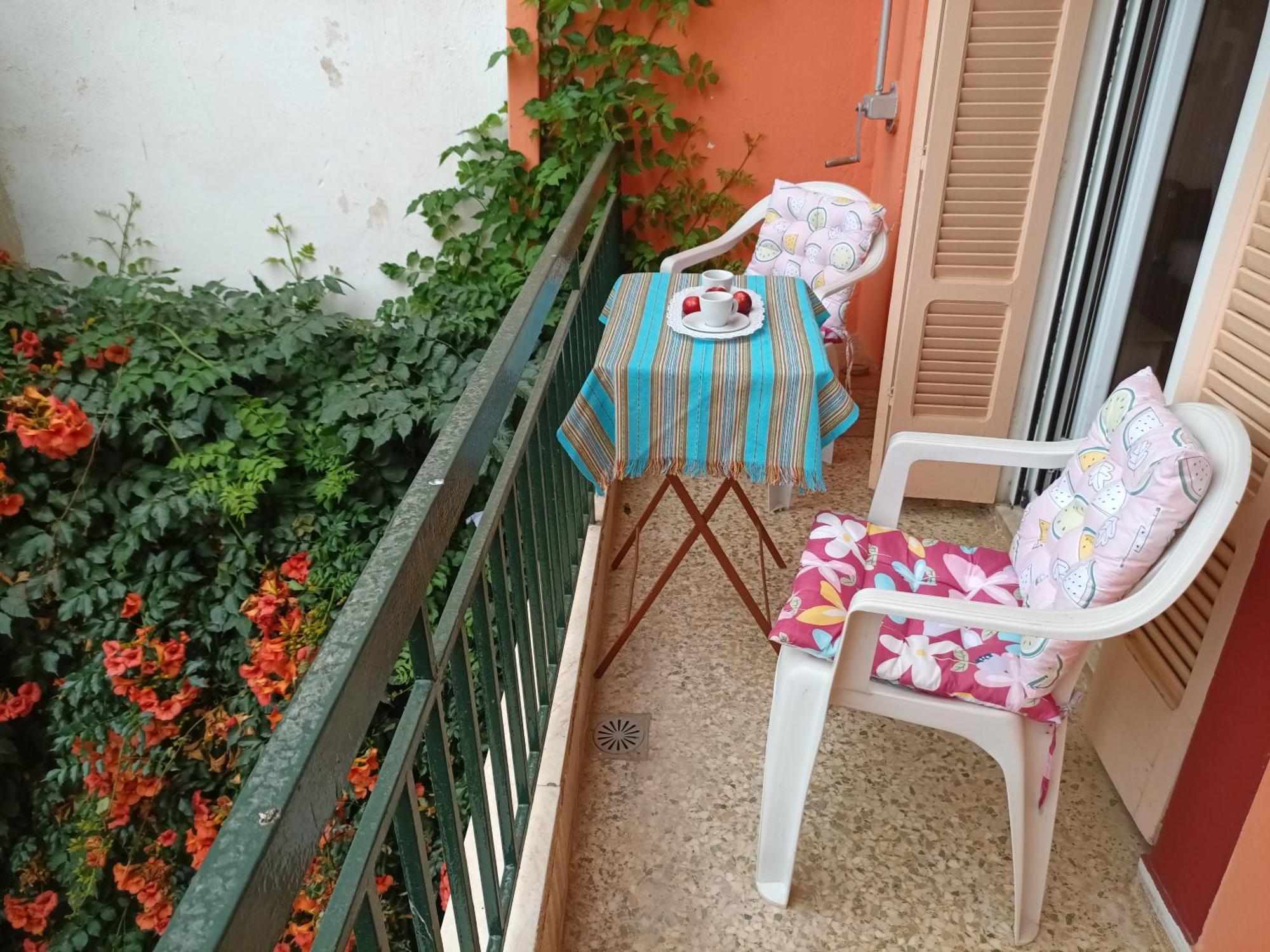 Retro Guest house *