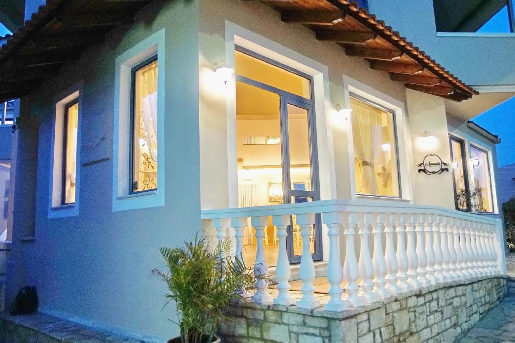 Ammos Boutique Hotel