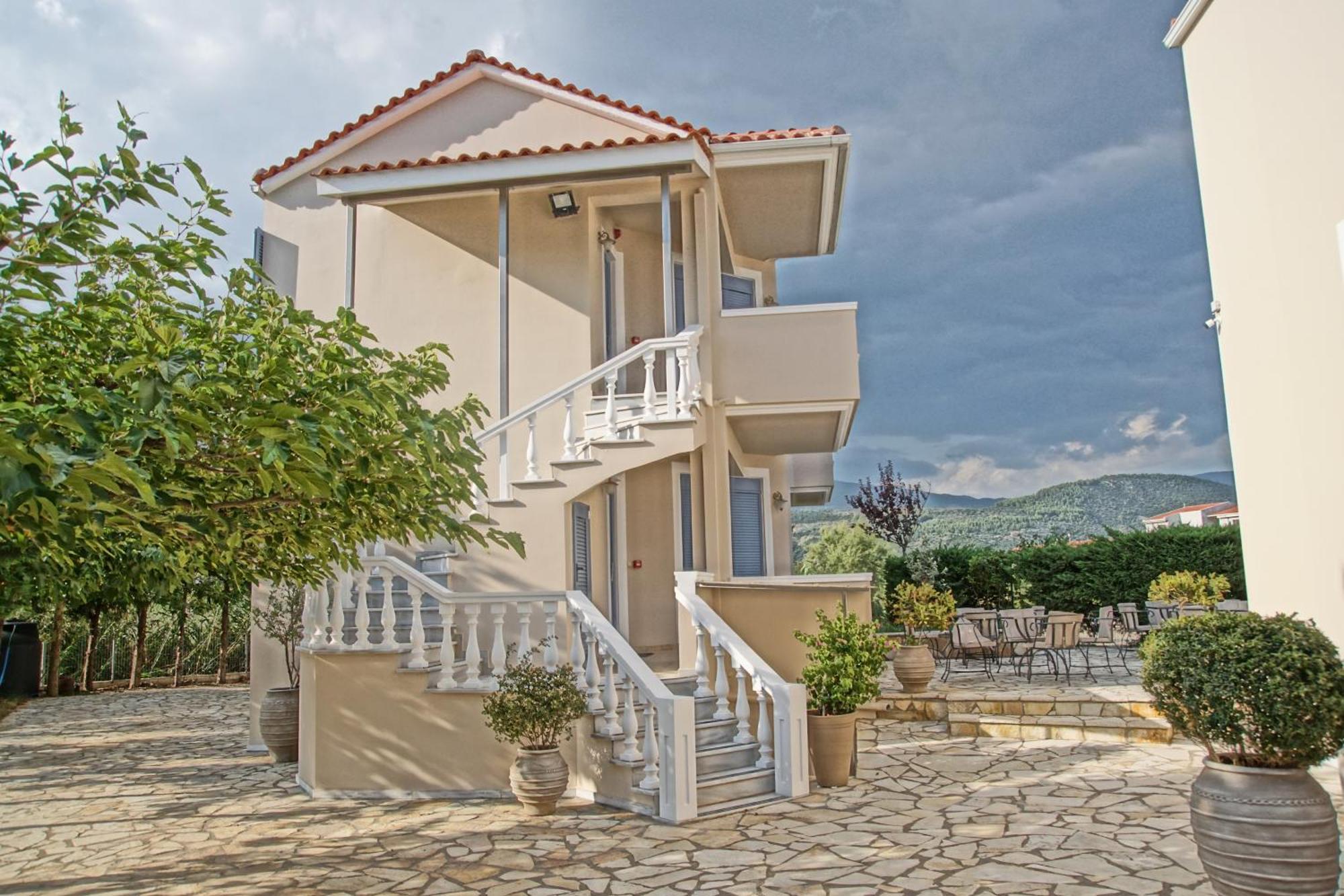 Ammos Boutique 3*