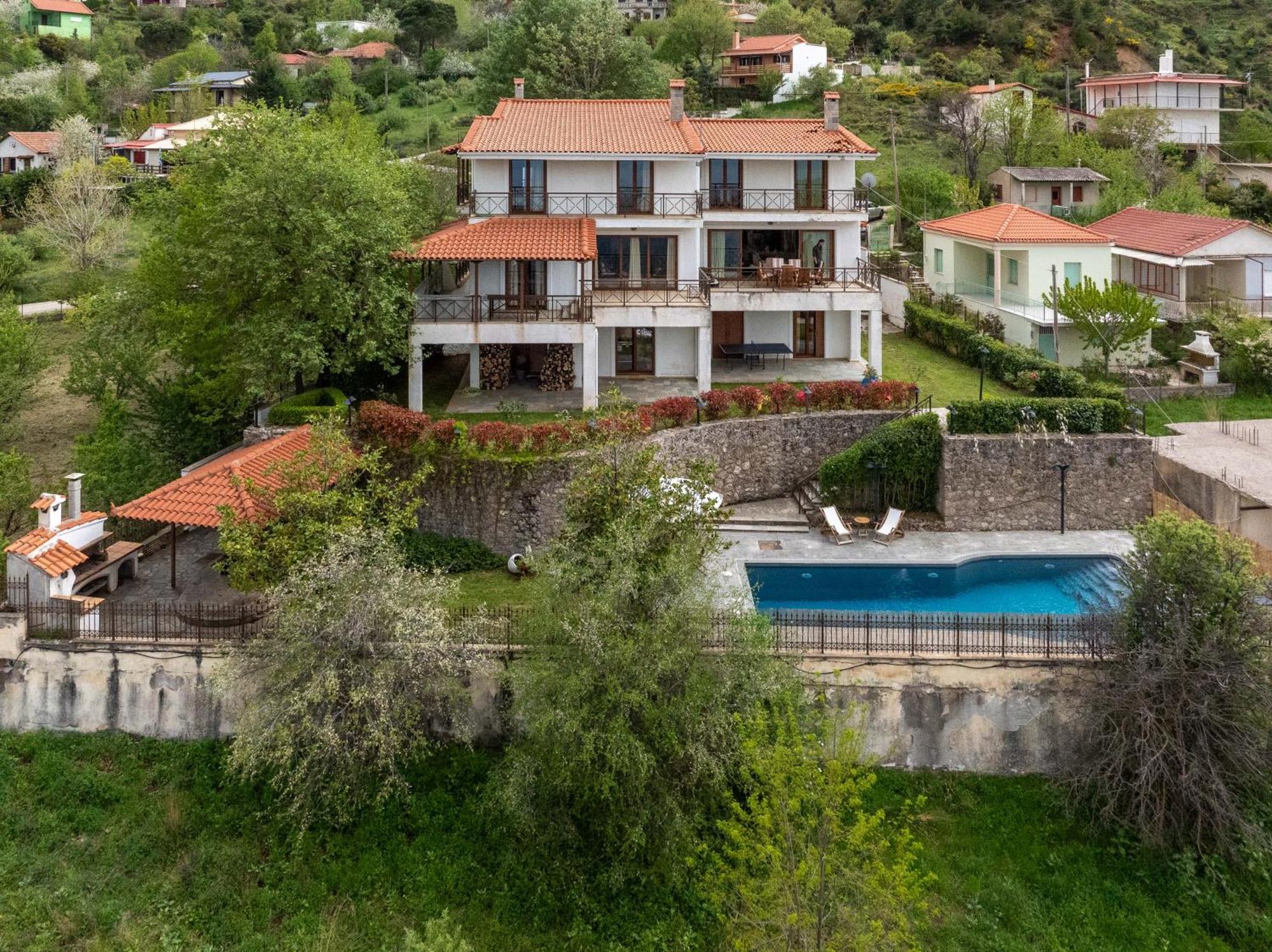 Traditional Luxury Armonia Villa