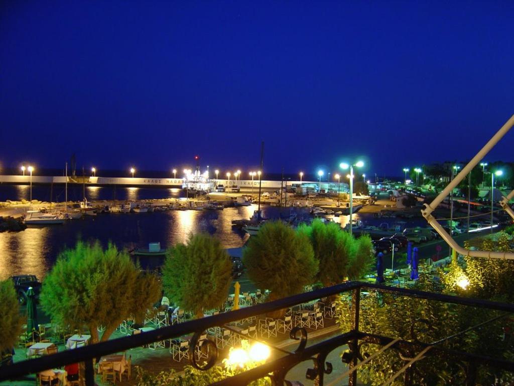 Almiriki Hotel *