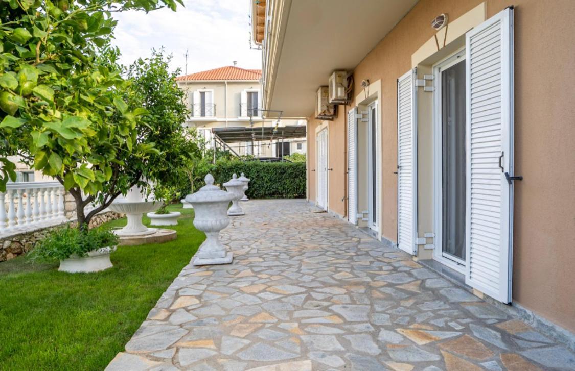 La Casa Di Linda Apartment *