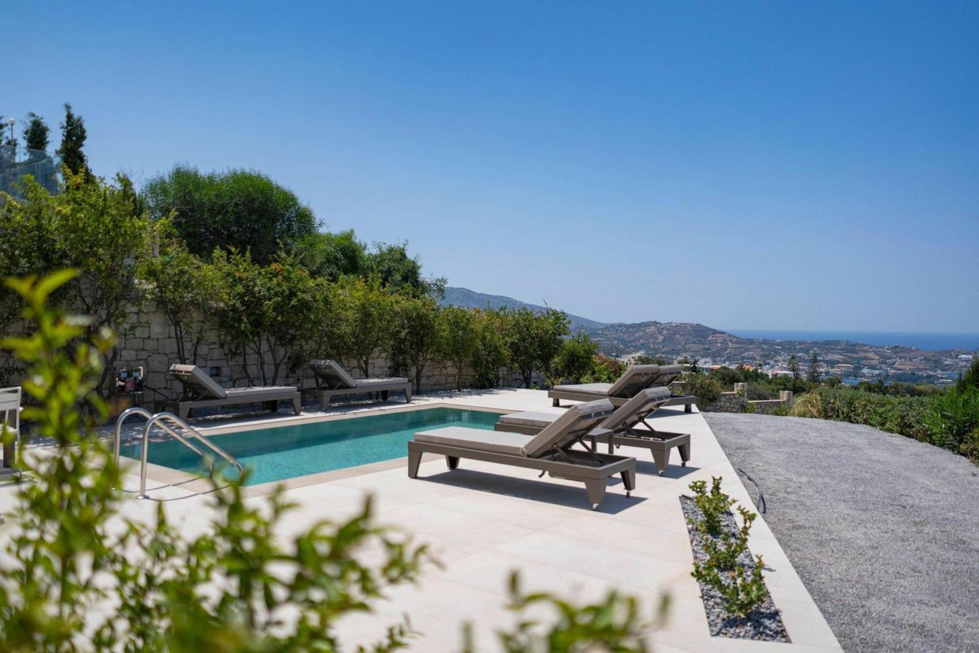 Infinite Blue - Residencies With Private Pools *