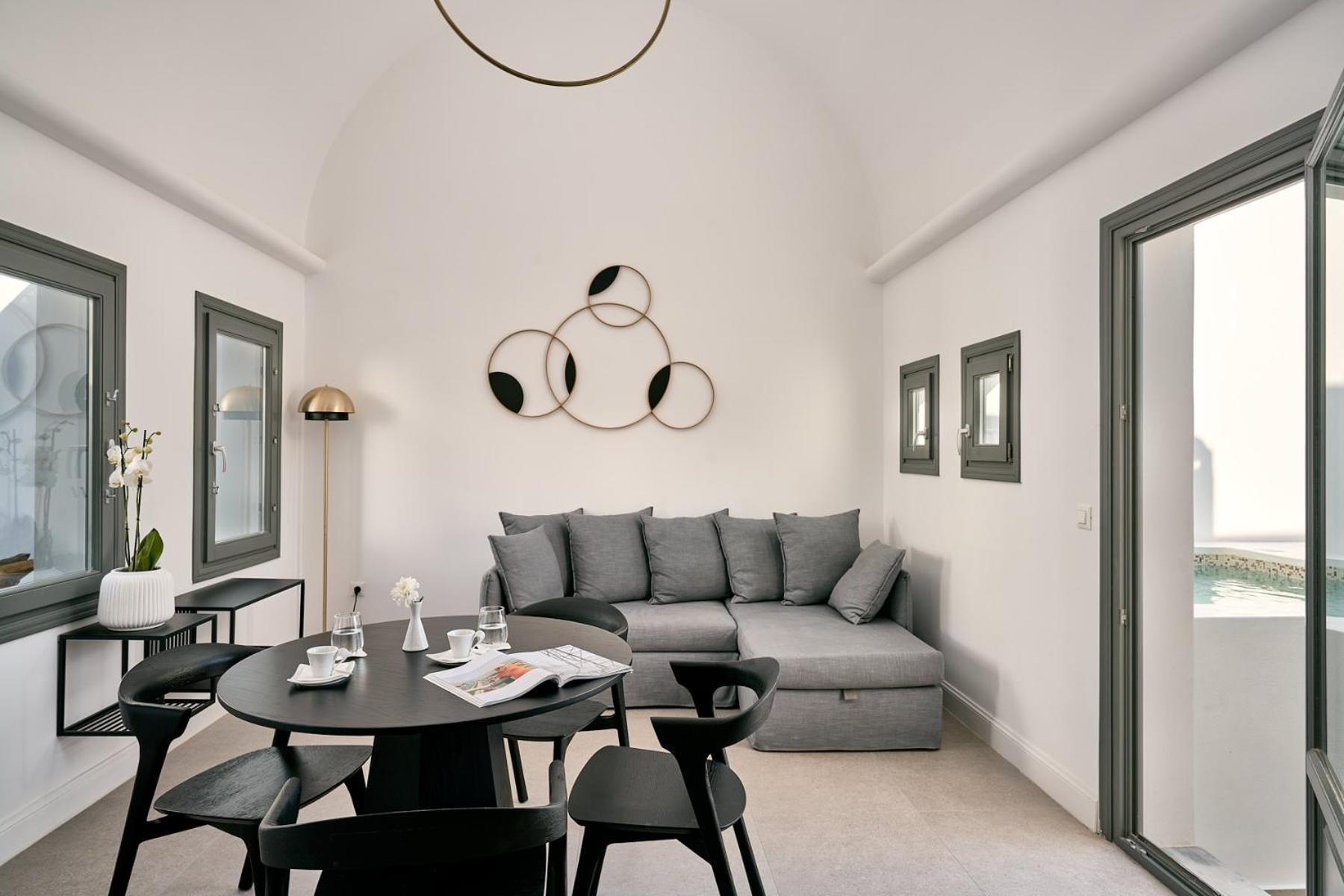Alleys All-suite & 5* Pyrgos Kallistis