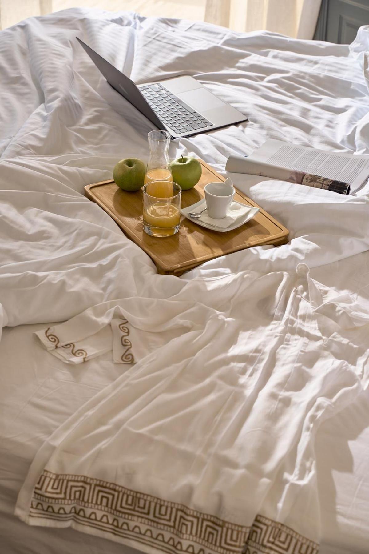 Hotel Alleys All-suite &