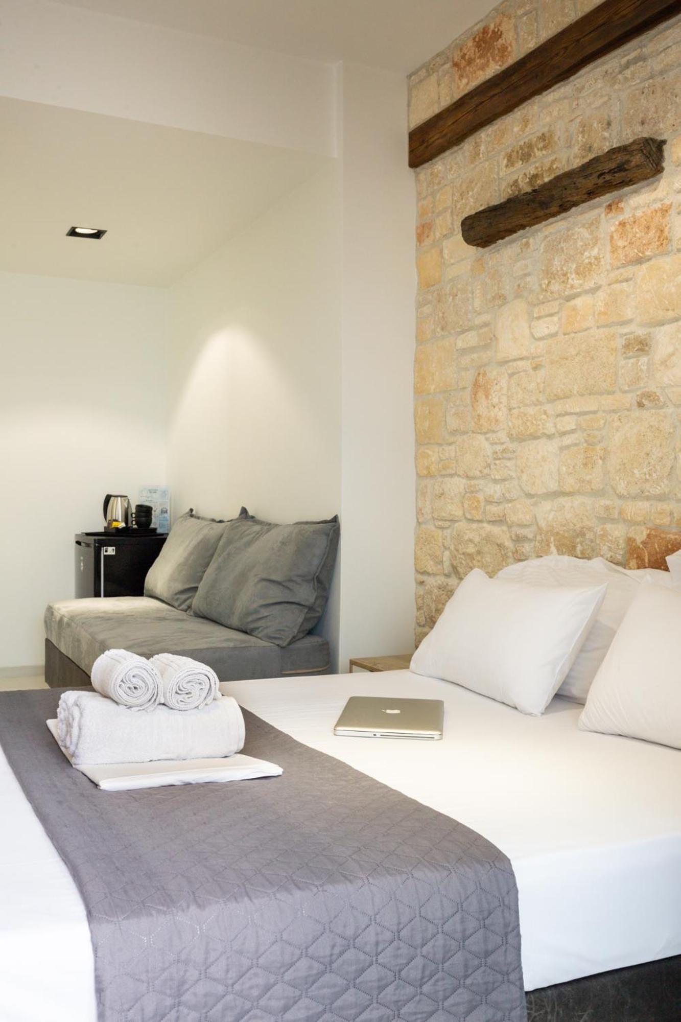 Vrachos Lofts Aparthotel