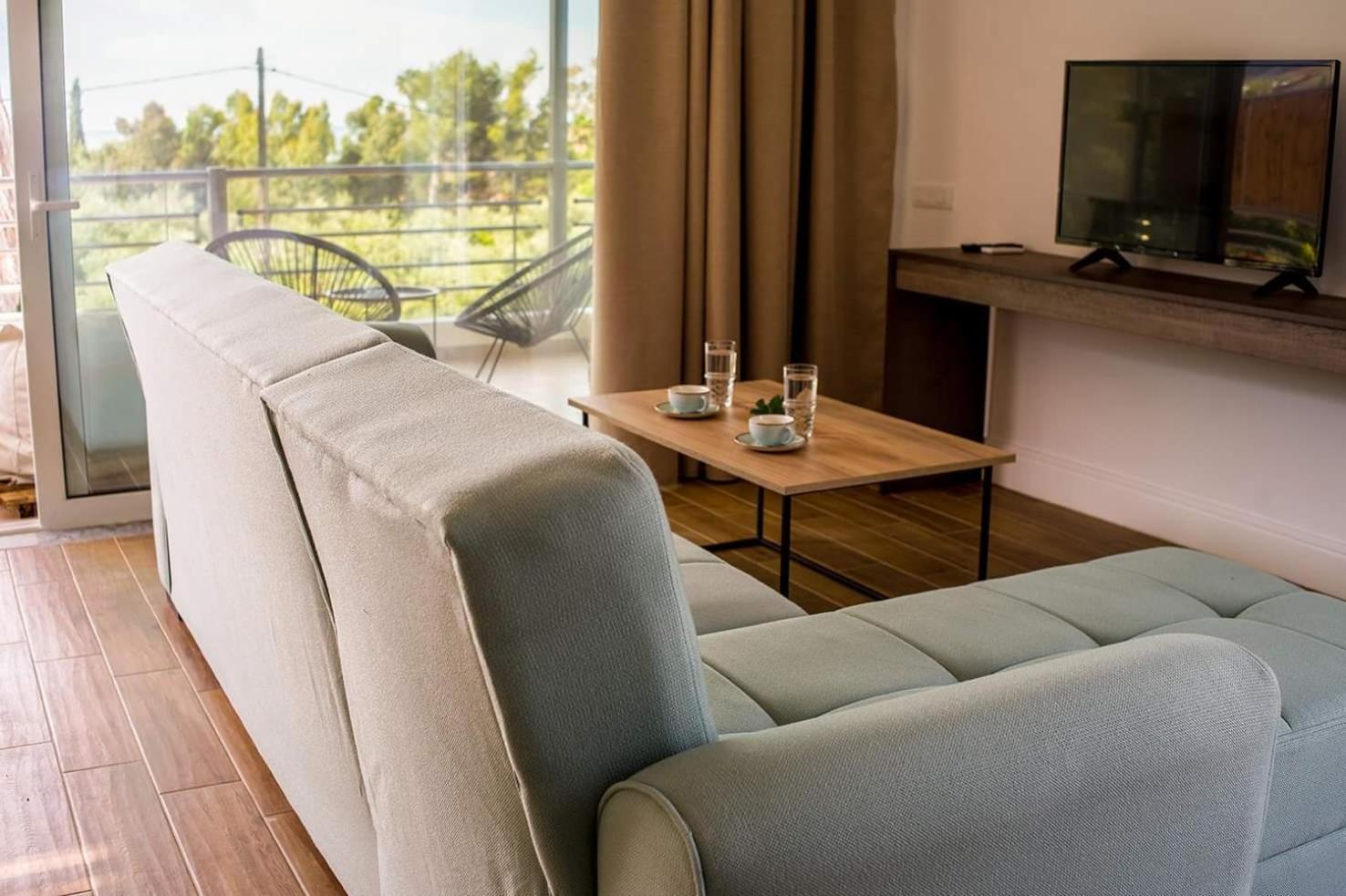 Apartment Laura Maisons