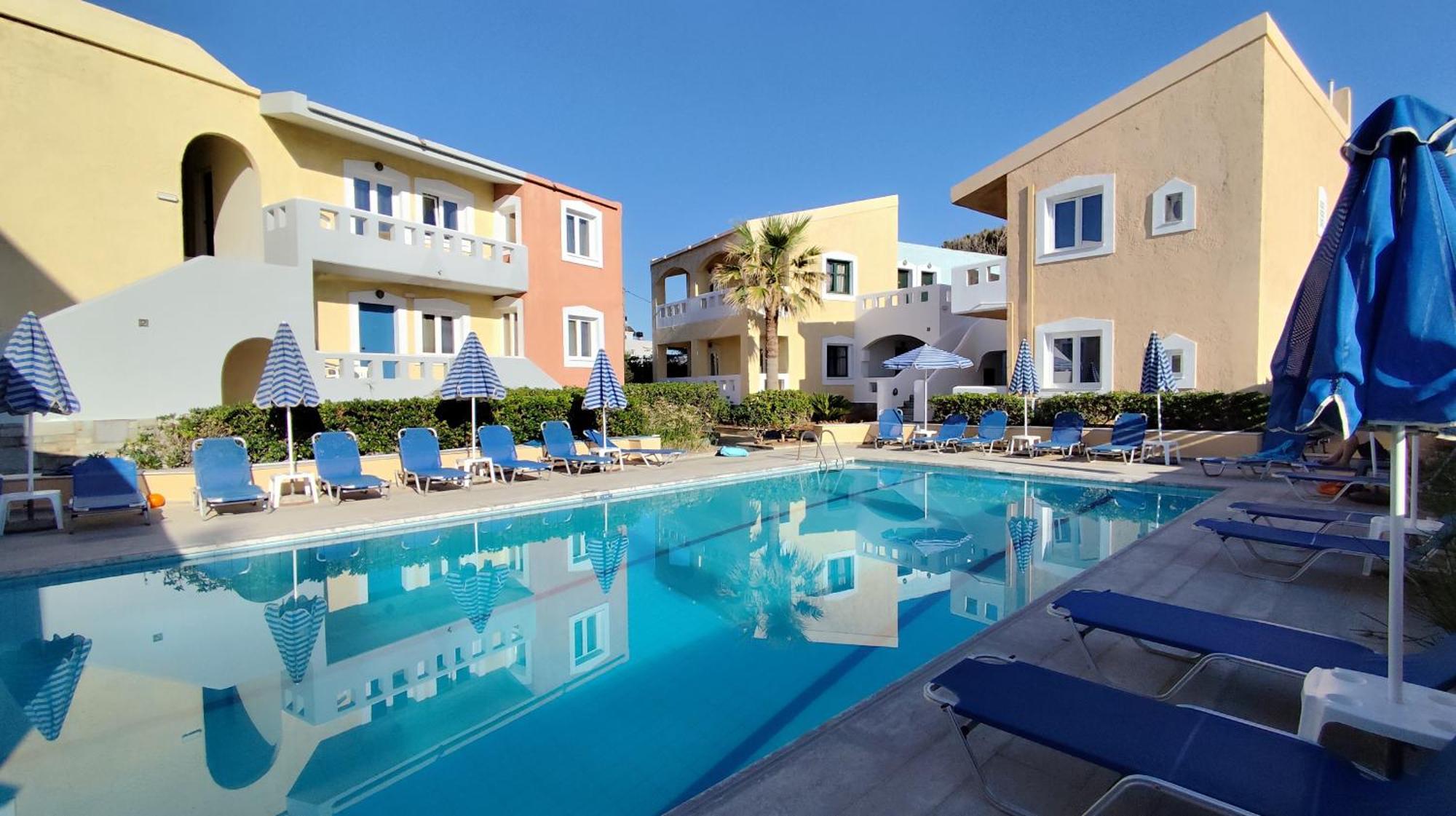 Aparthotel Niros Beachfront