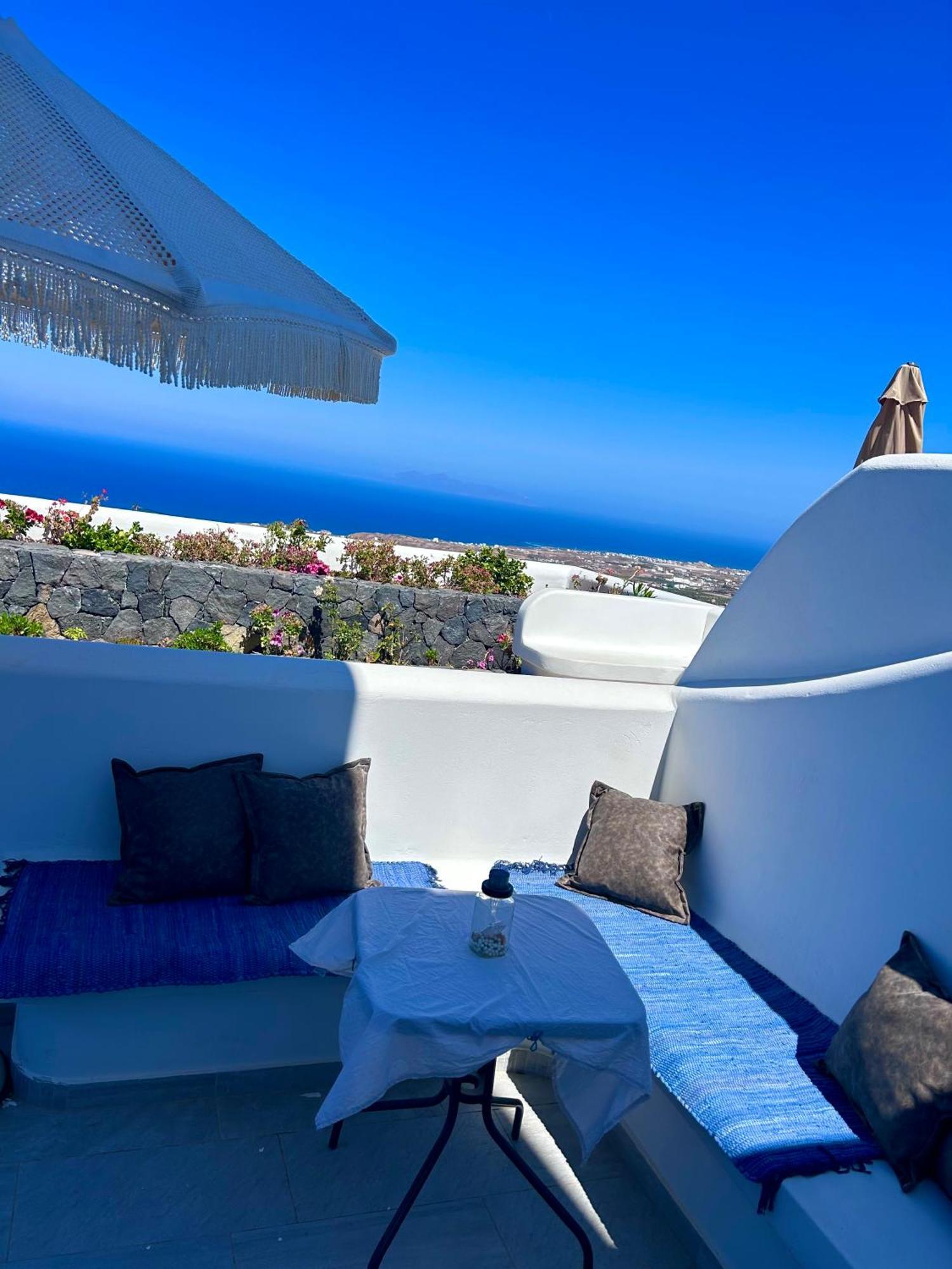 Petran * Fira (Santorini)