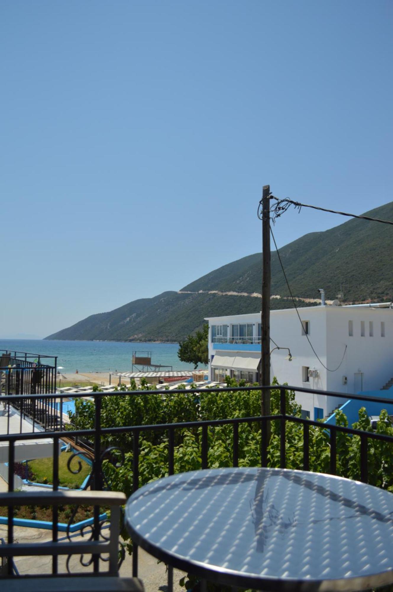 Surf Hotel 2*