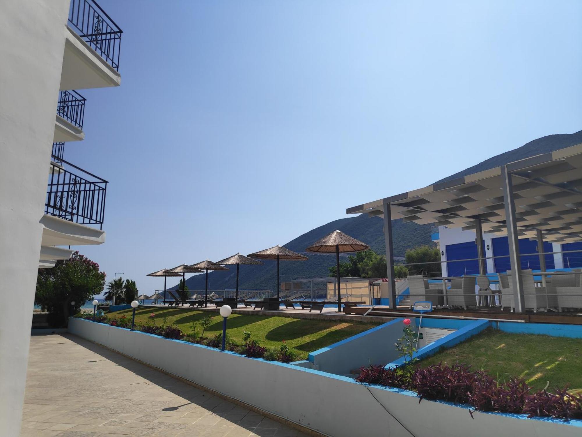 Hotel Surf 2*