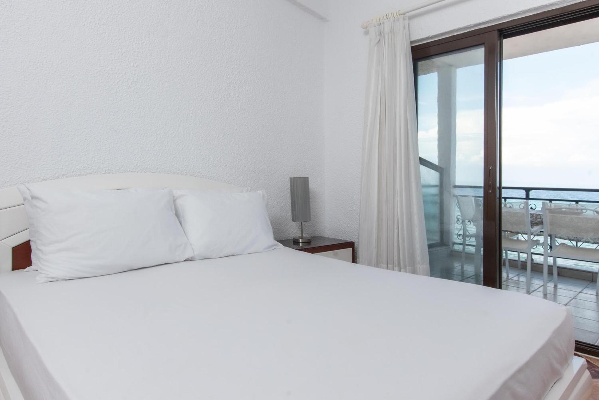 Apartment Houseloft Sandals Beachfront Polychrono