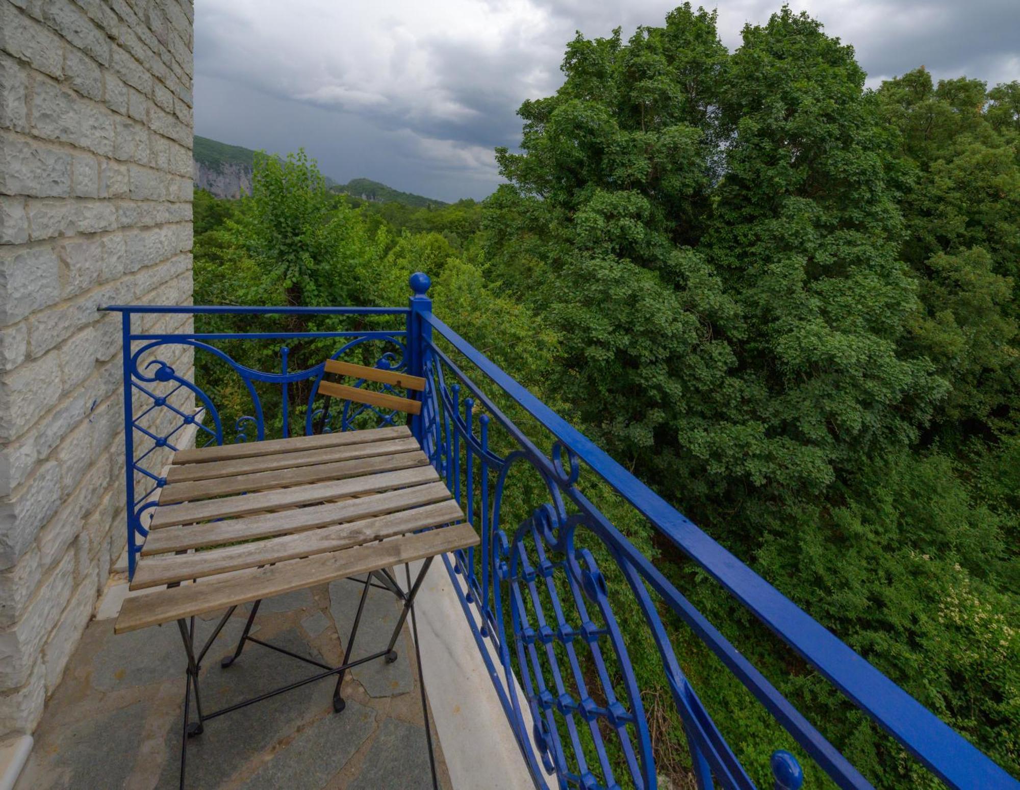 Arktouros Hotel