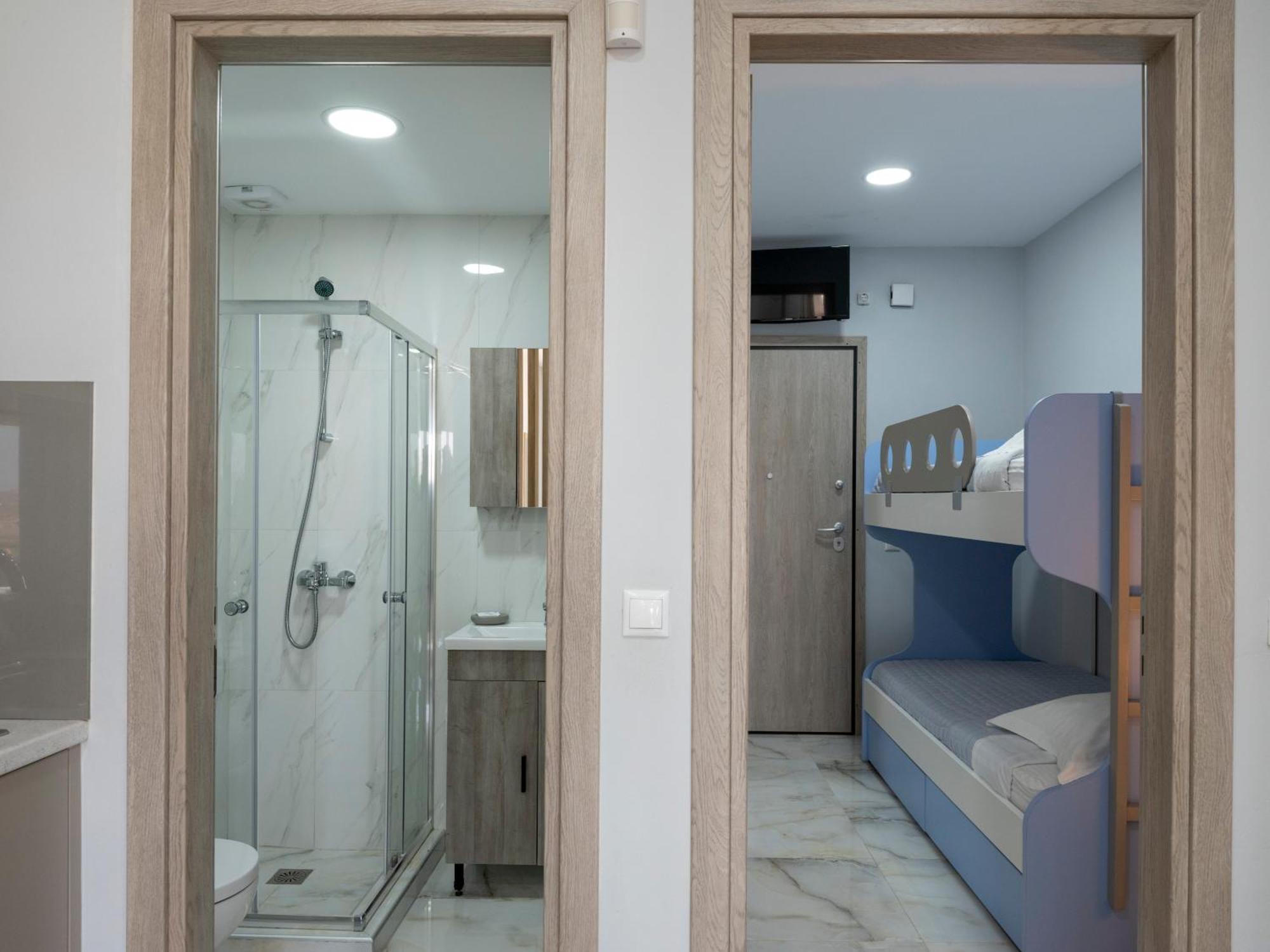 Peters Place - Paros Apartment Parasporos
