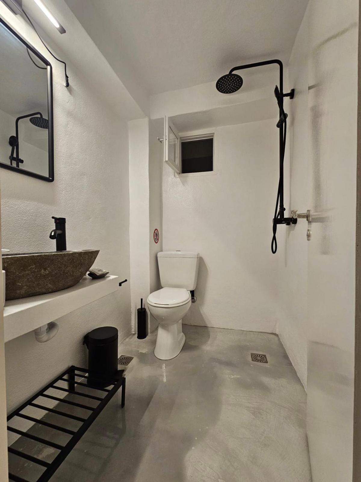 Holiday home Pouletis Family - Akroyali Seaview Getaways