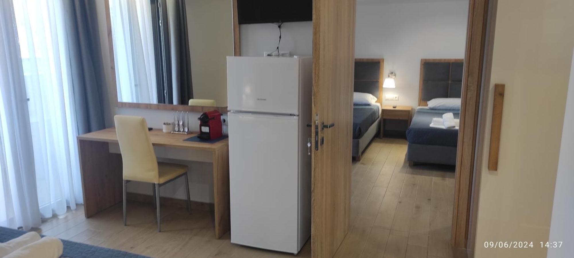 Four Reasons Aparthotel Paralia Katerinis