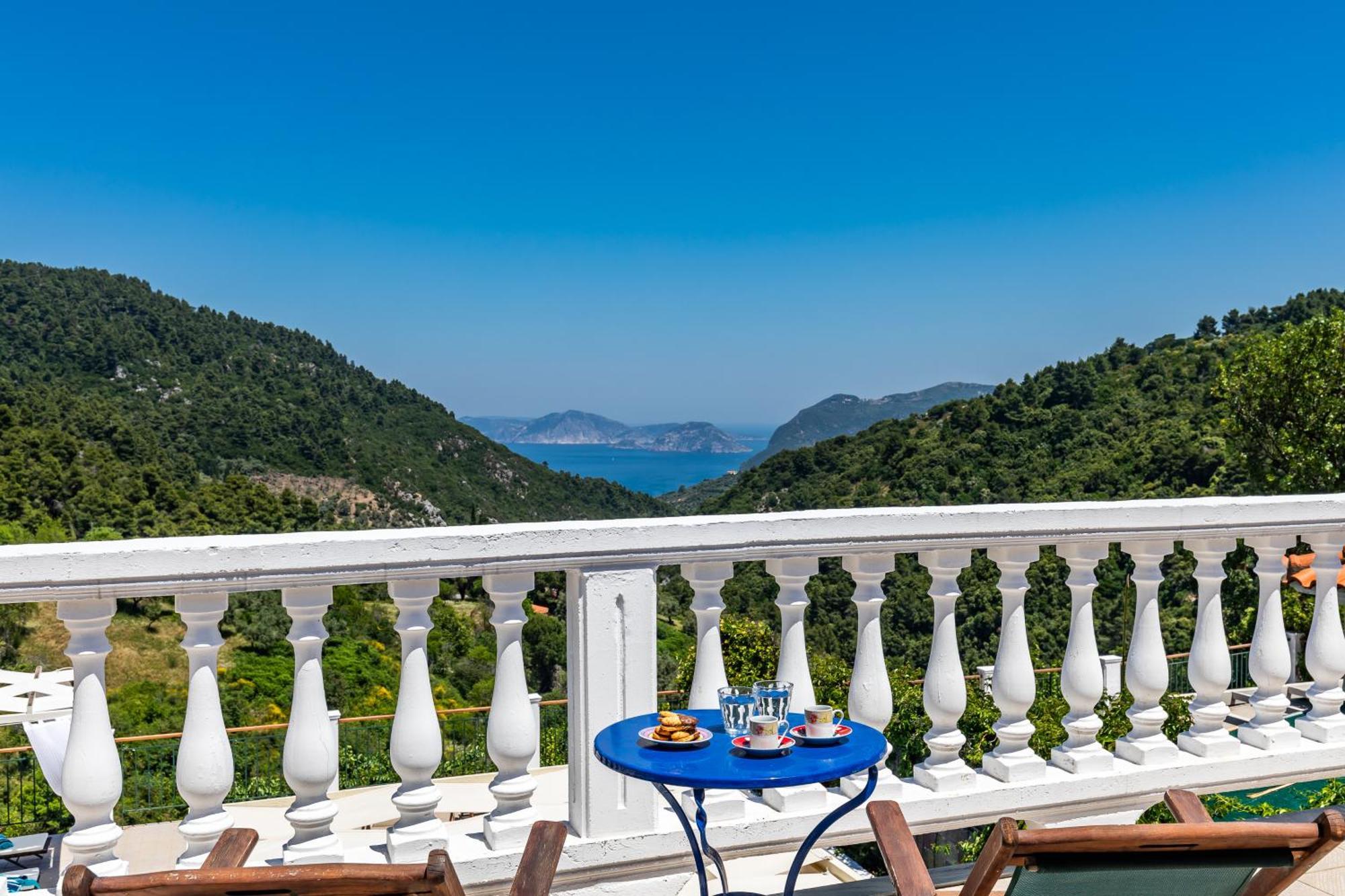 Skopelos Country Villa *