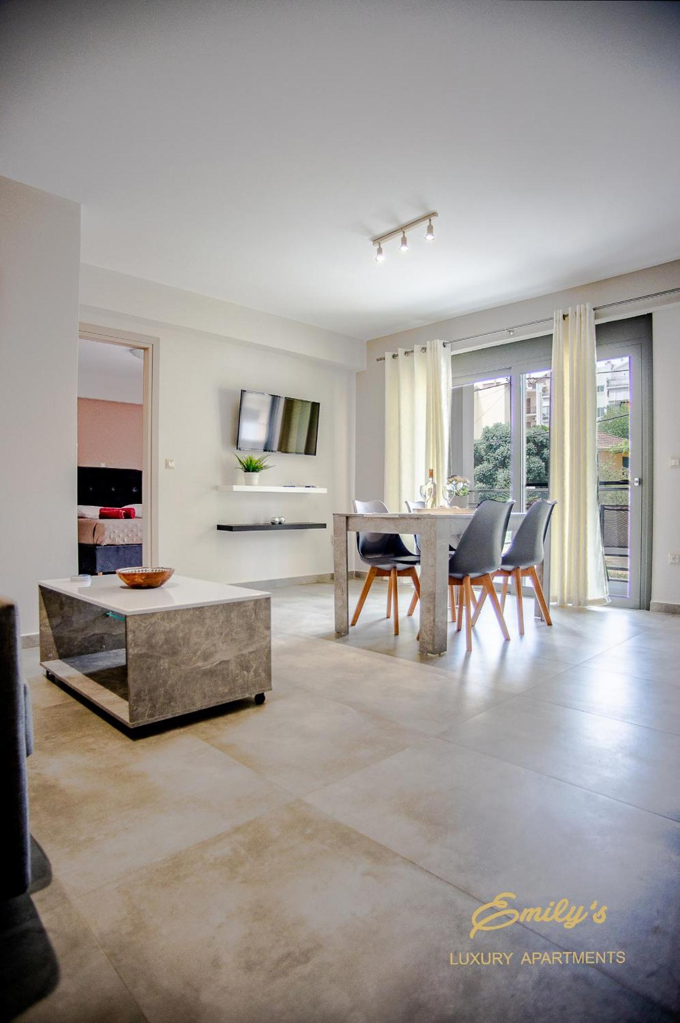 Emily's Luxury Apartment