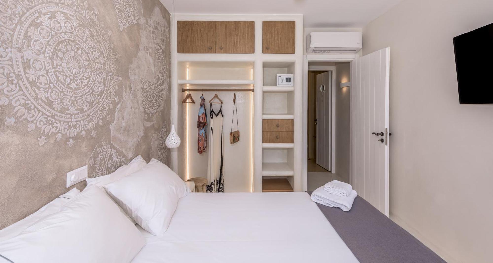 Klima Bay Beachfront Boutique Holiday home Klima (Milos)