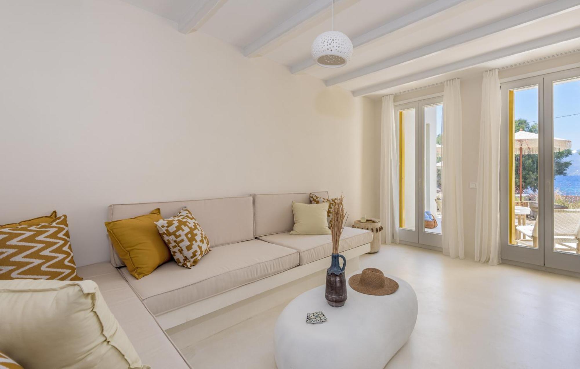 Klima Bay Beachfront Boutique