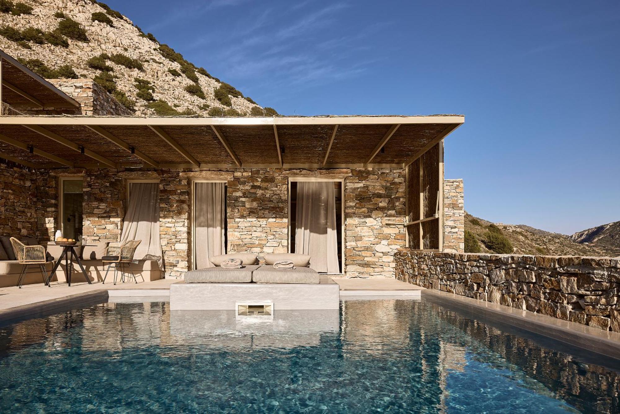 Apsila Pool Kamares (Sifnos)