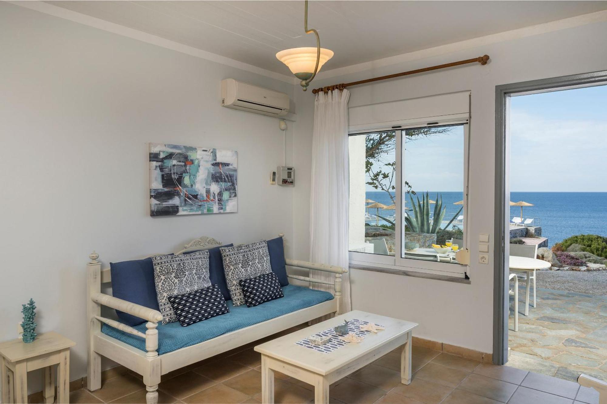 Kiani Sea View *
