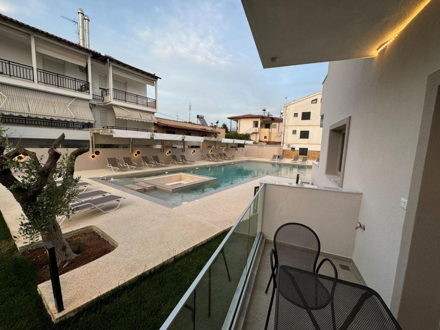 Hotel Studio Nikiti Beach