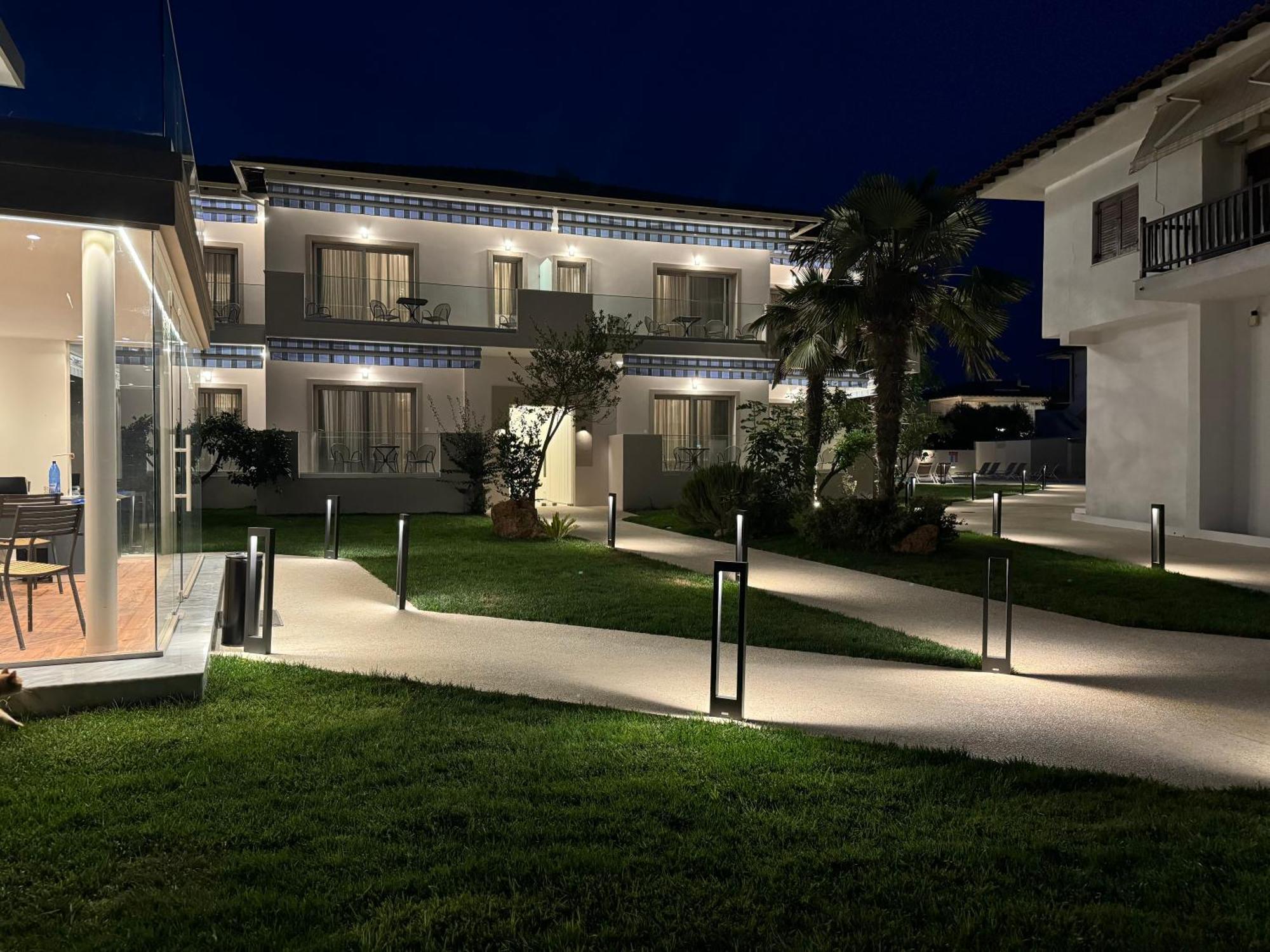 Studio Nikiti Beach *
