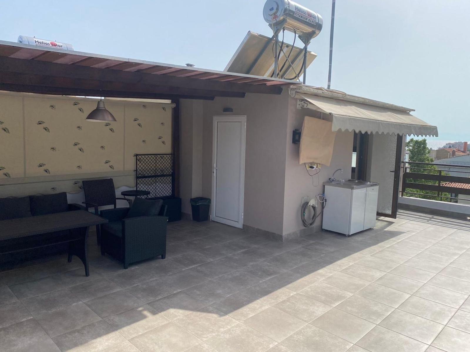 R Lux Villa *