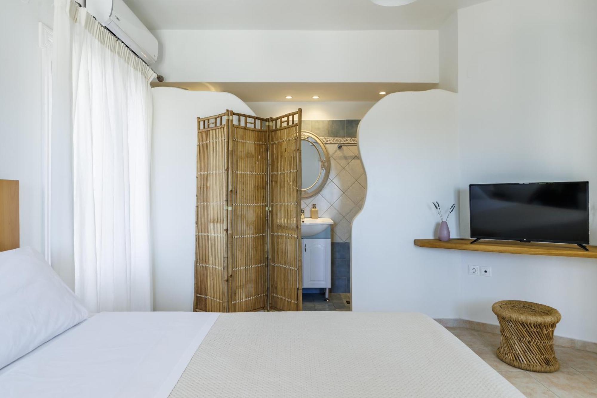 Aurora - * Skopelos Town