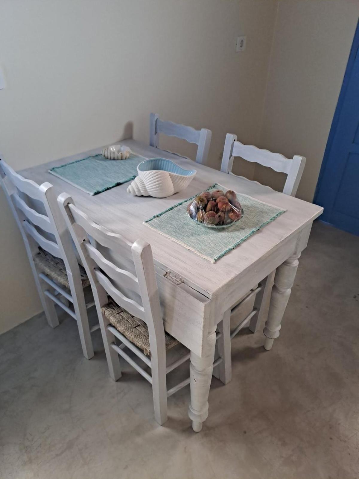 Apartment Apleton House At Zacharias Kimolos