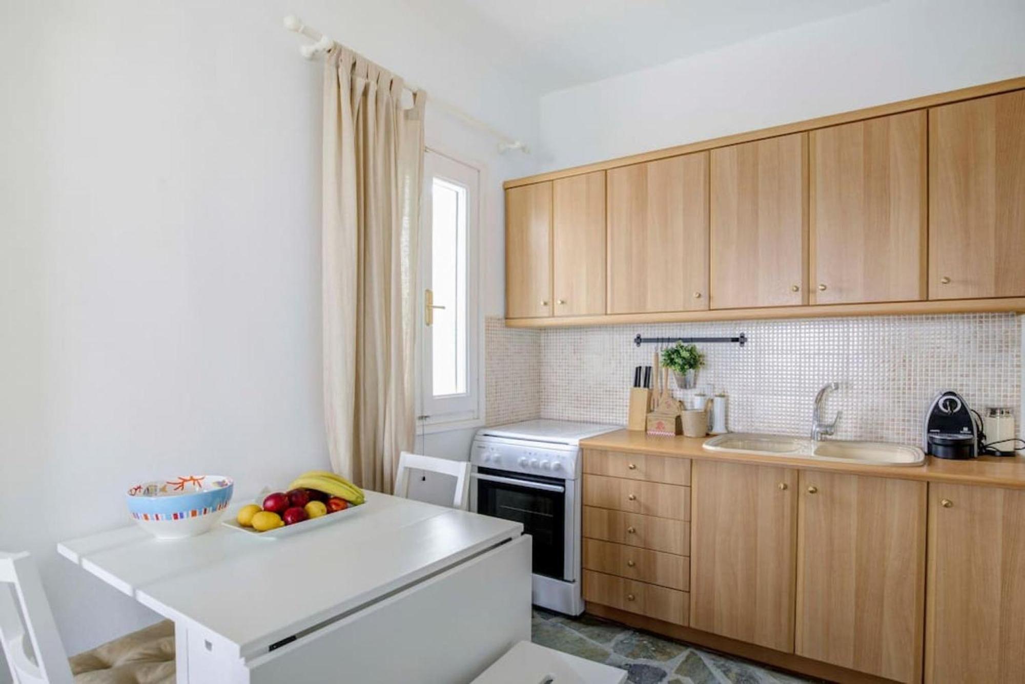 Holiday home Ballos For 6 In Exomvourgo