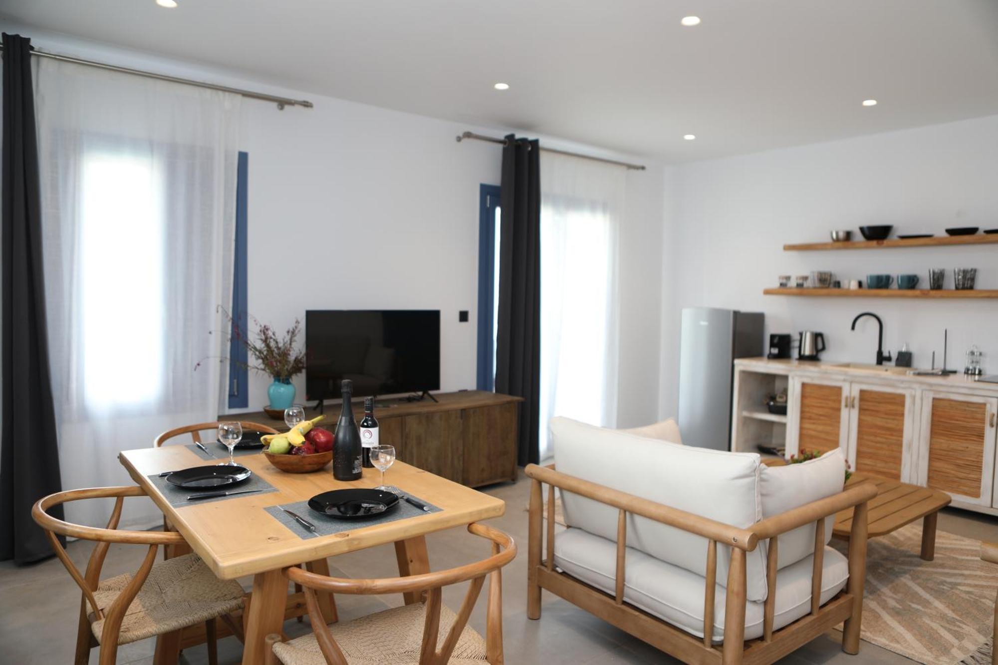 White Dream Hotel