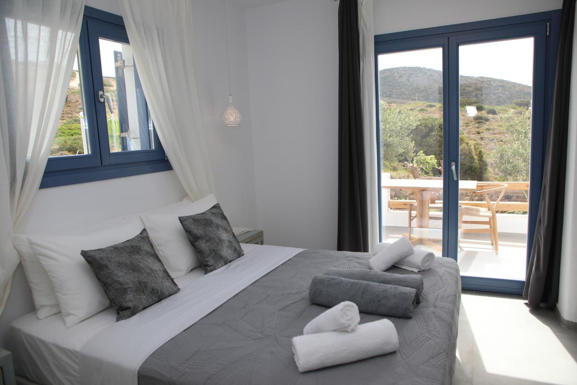 Hotel White Dream