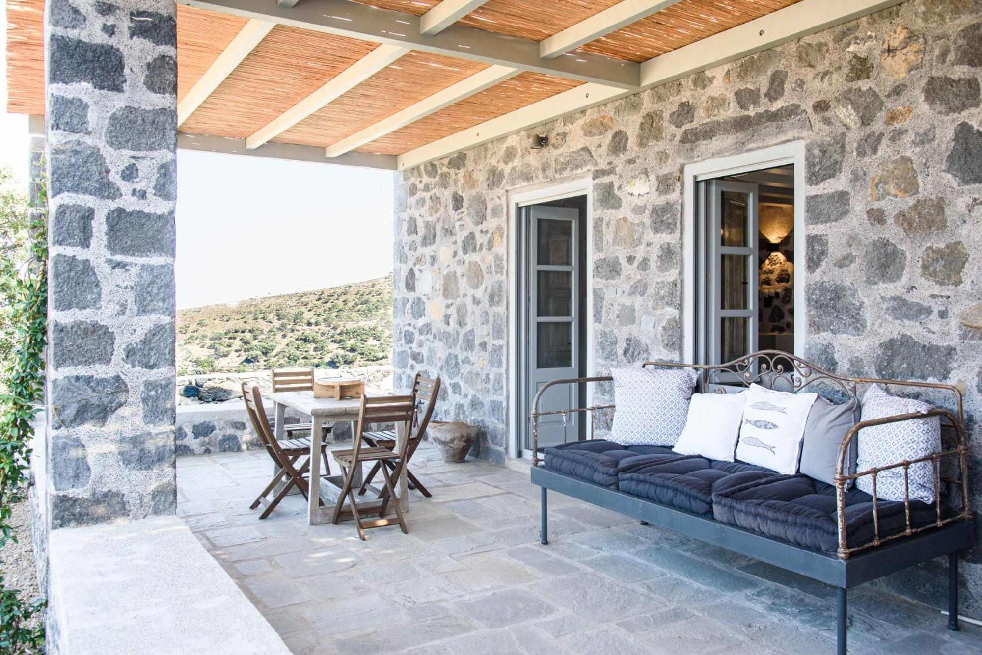 Pavlaina Complex Of Traditional Residences In Nisyros. Enjoy The Garden And The Sea View * Emporeios (Nisyros)