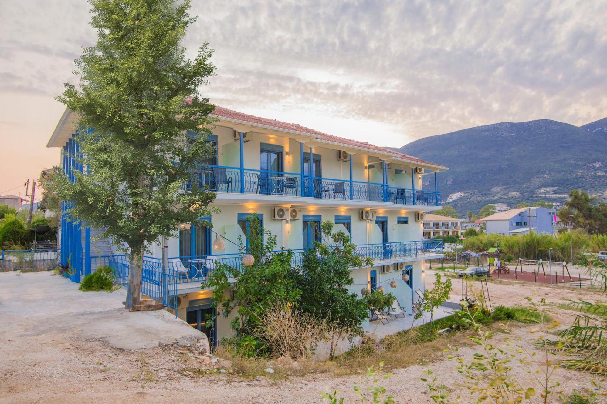 Bed & Breakfast Aκrotiriresort