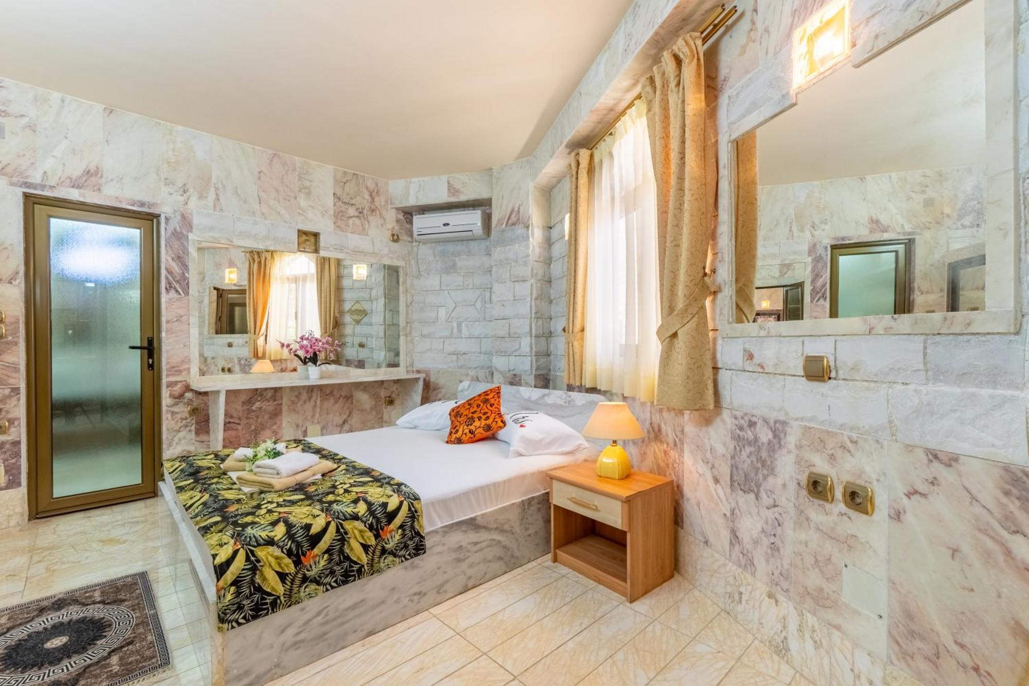 Paco's Luxury House 16 Villa Ozias
