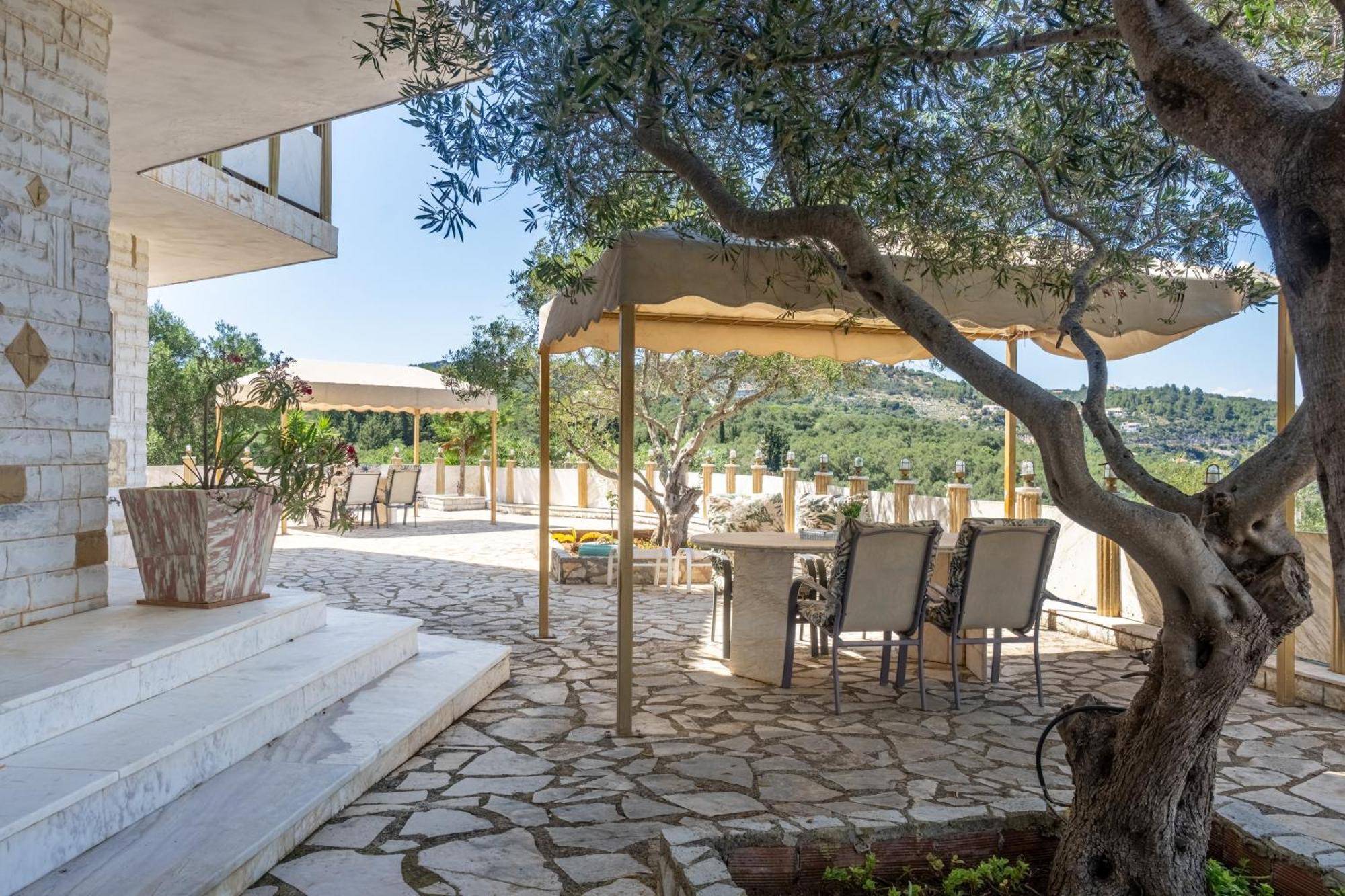 Villa Paco's Luxury House 16 *