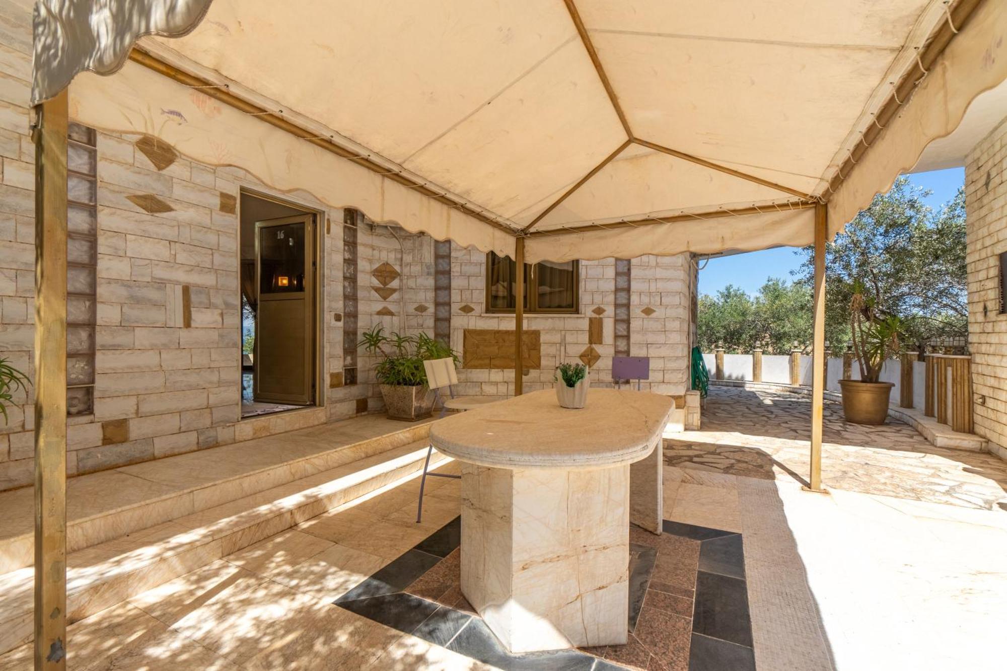 Paco's Luxury House 16 Villa Ozias