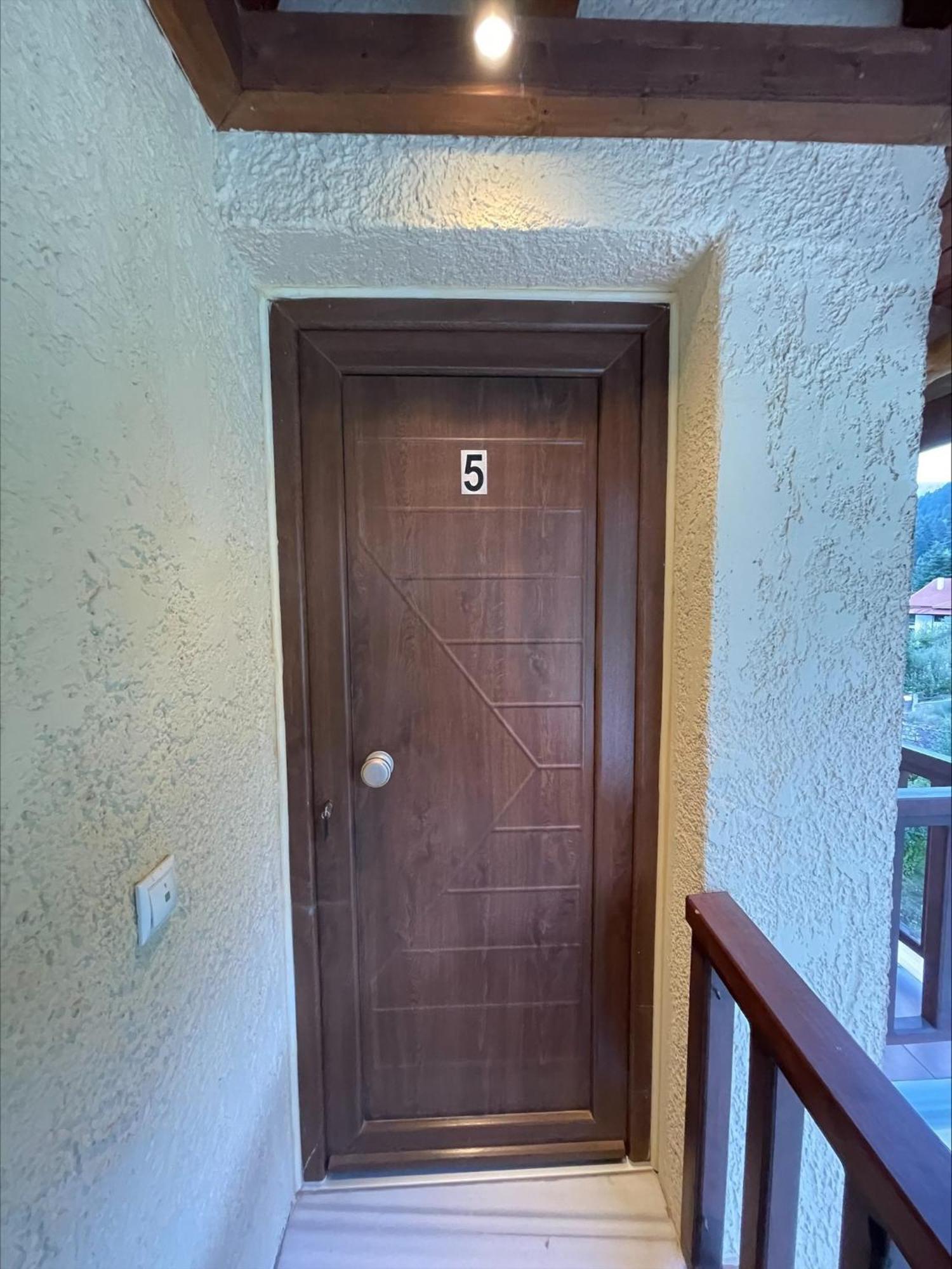 7hills By Life Apartment *