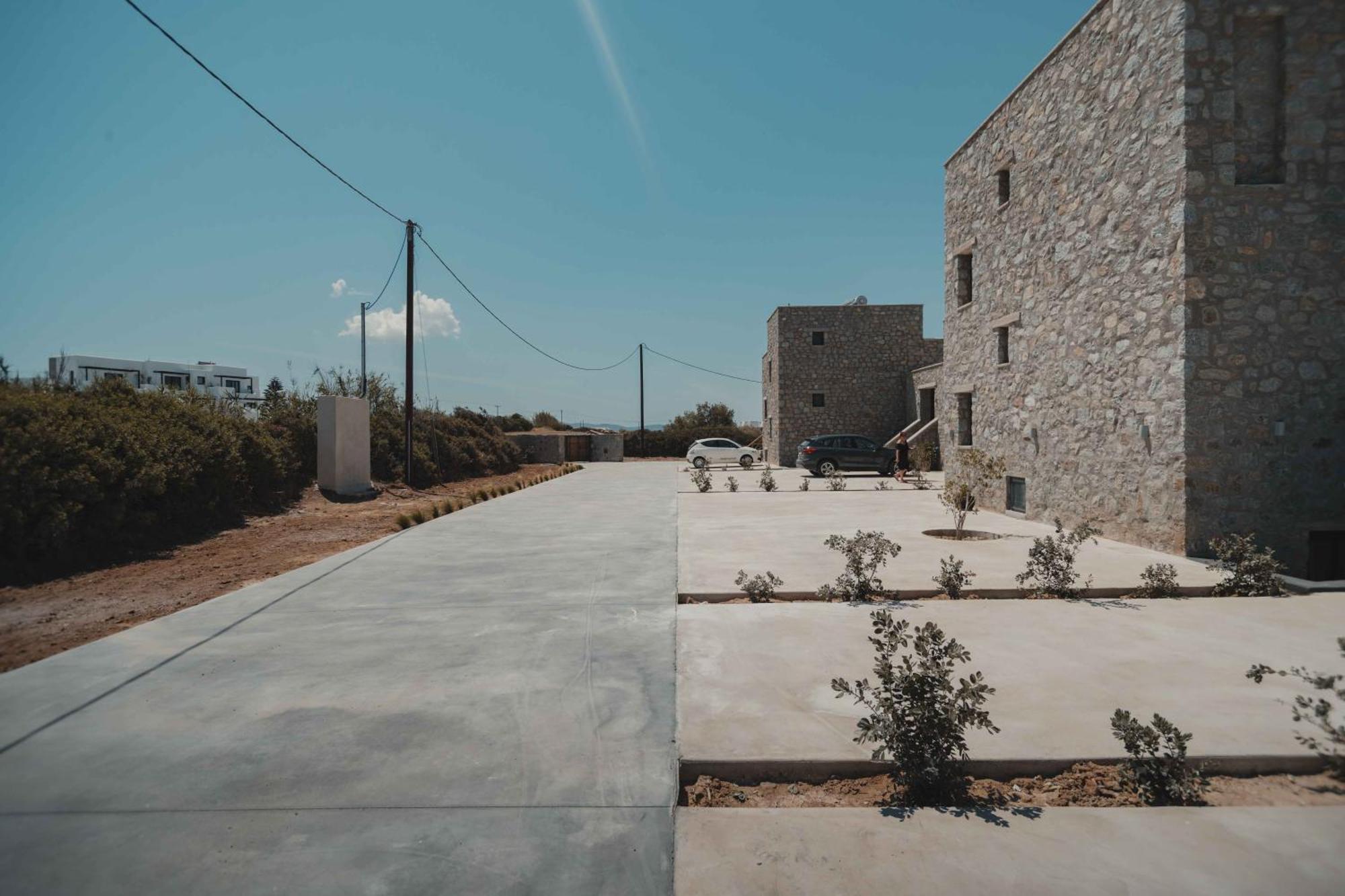 Naxos Privilege
