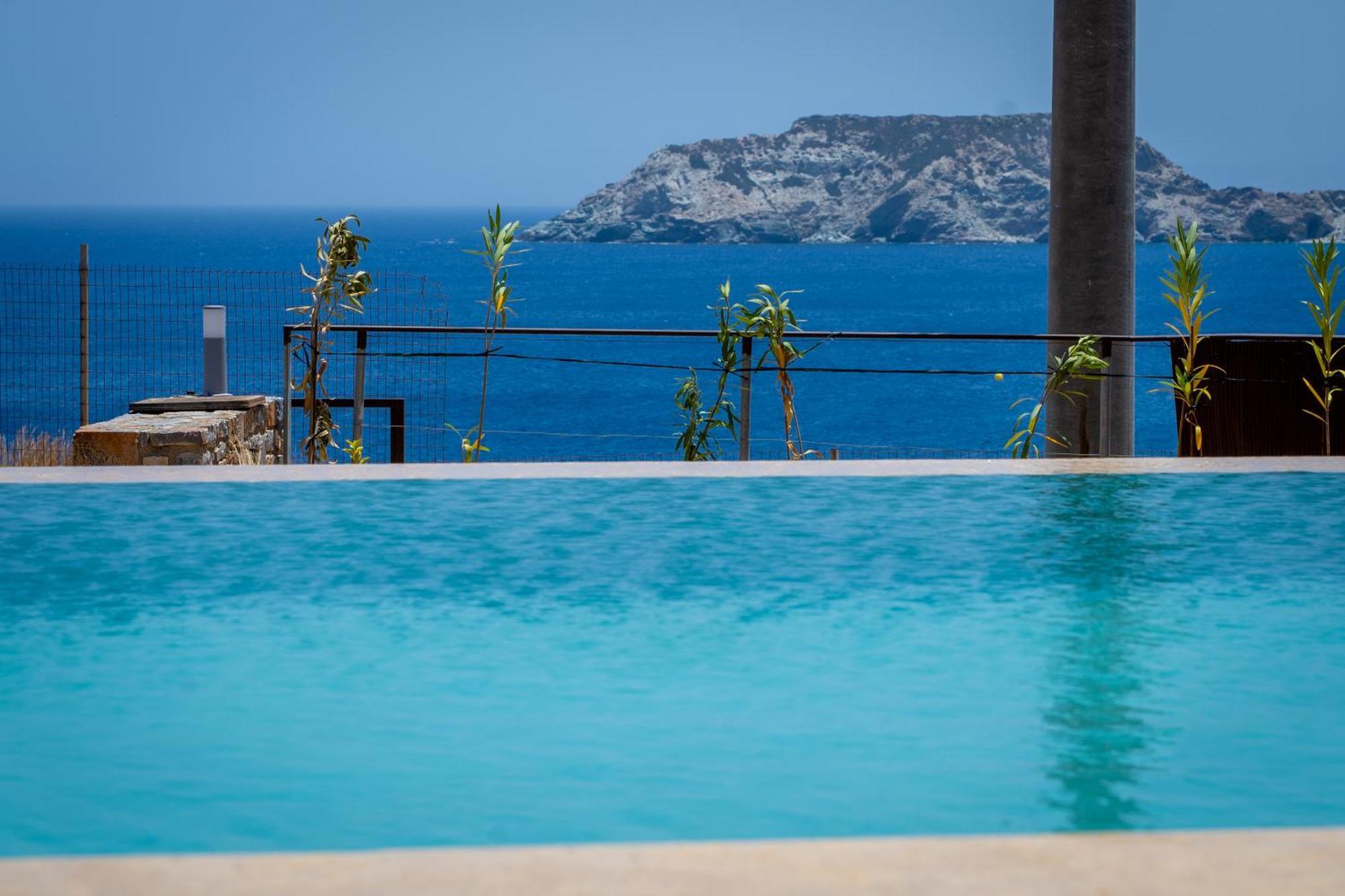 Canvas By The Sea Villa Agia Pelagia (Crete)