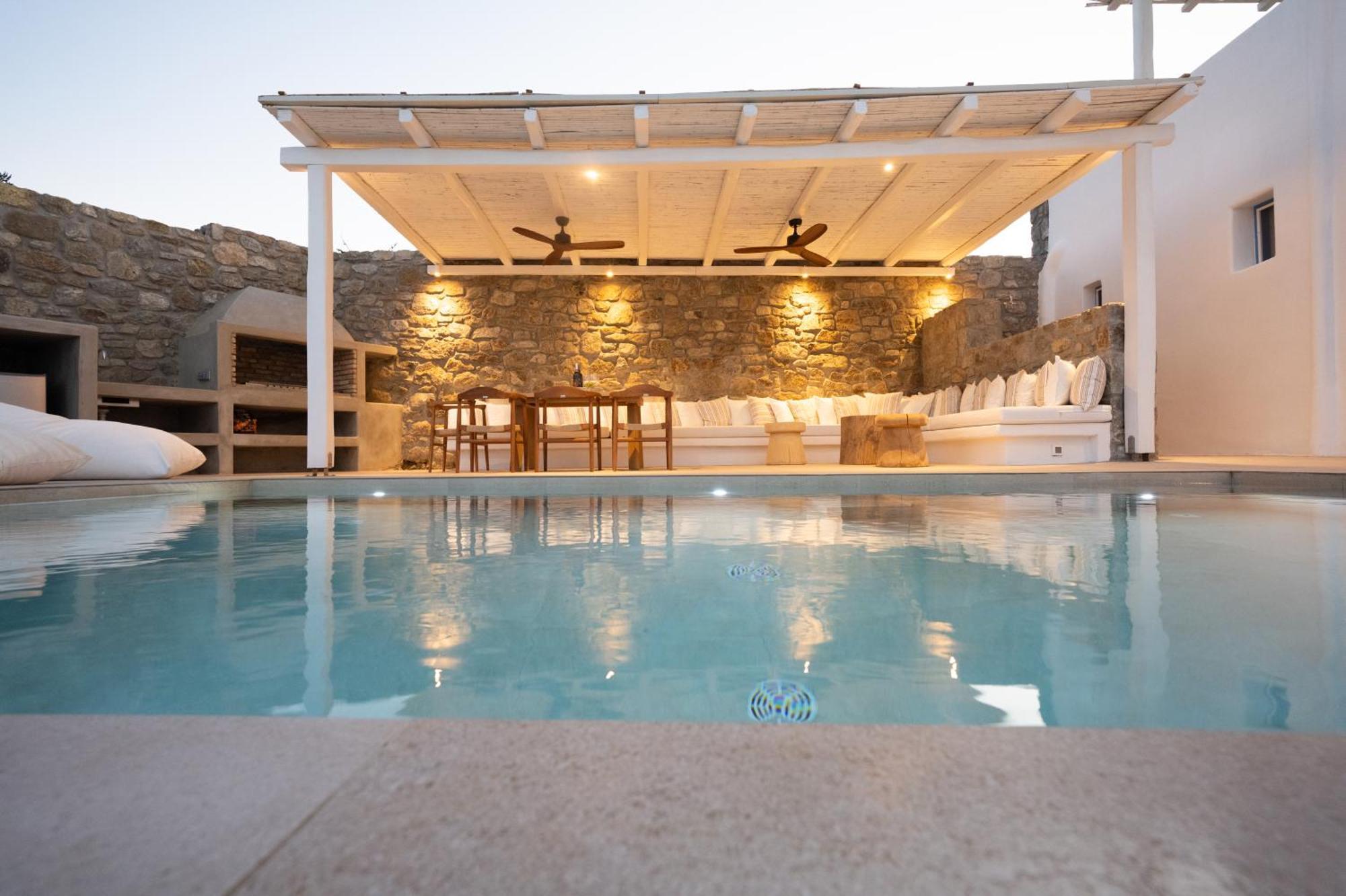 Villa Sunrise - Sea View Private Pools